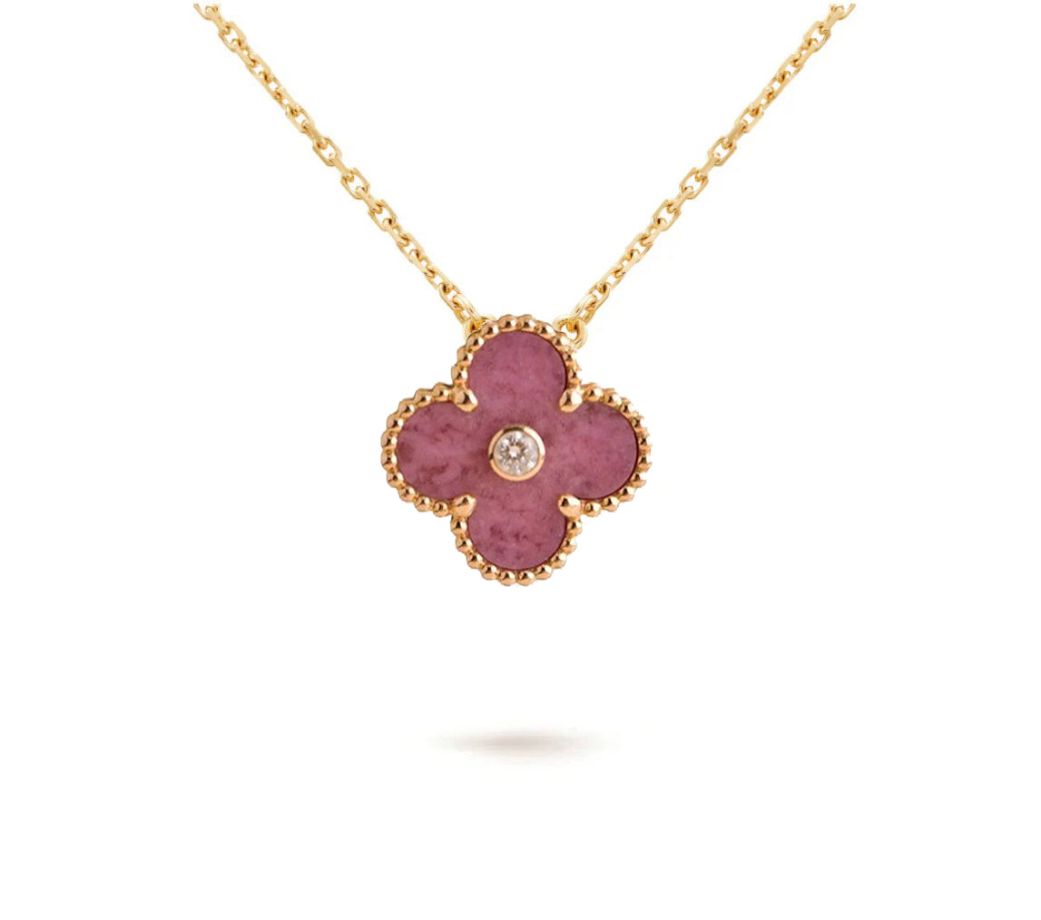 {
  "Elowen jewels ": "Elowen jewels ",
  "CHRISTMAS LIMITED EDITION NECKLACE COLLECTION": "クリスマス限定ネックレスコレクション"
}