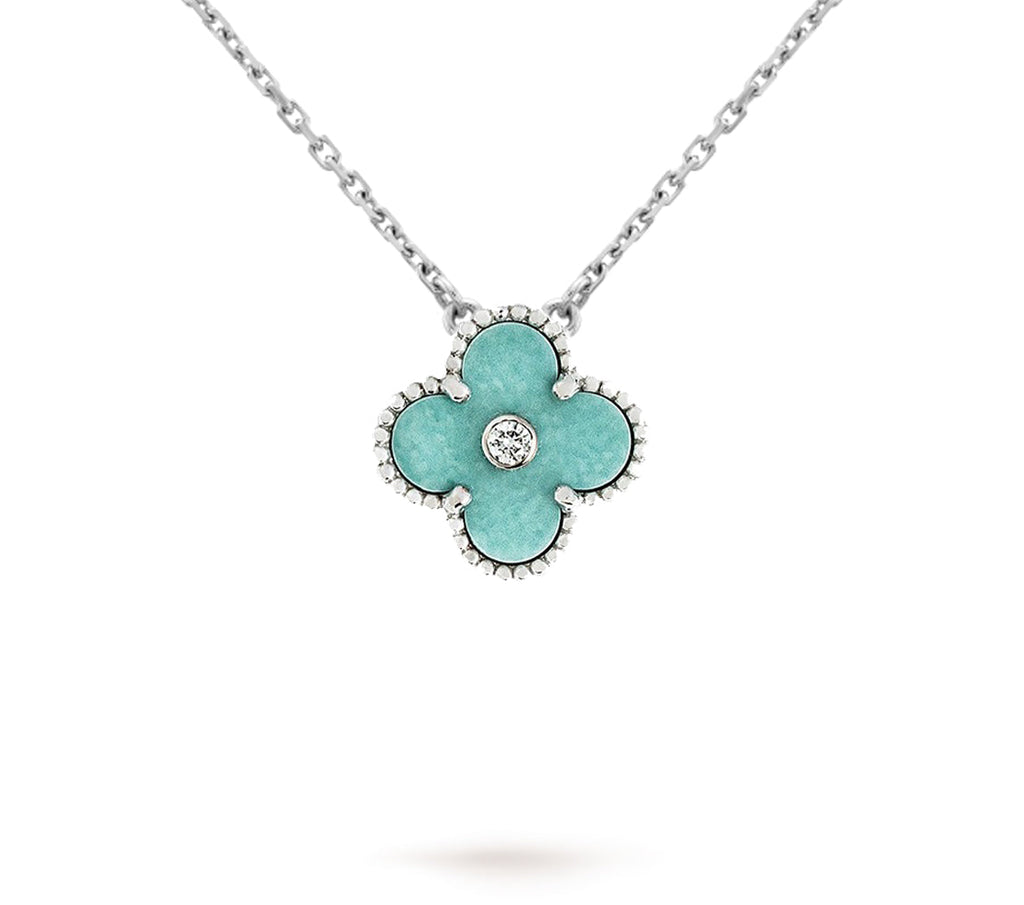 {
  "Elowen jewels ": "Elowen jewels ",
  "CHRISTMAS LIMITED EDITION NECKLACE COLLECTION": "クリスマス限定ネックレスコレクション"
}