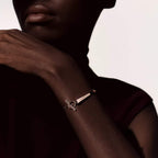 {
  "Elowen jewels": "Elowen jewels",
  "CLOU DE FORGE BRACELET WITH SQUARE CONE STUDS": "CLOU DE FORGE ブレスレット スクエアコーンスタッド付き"
}