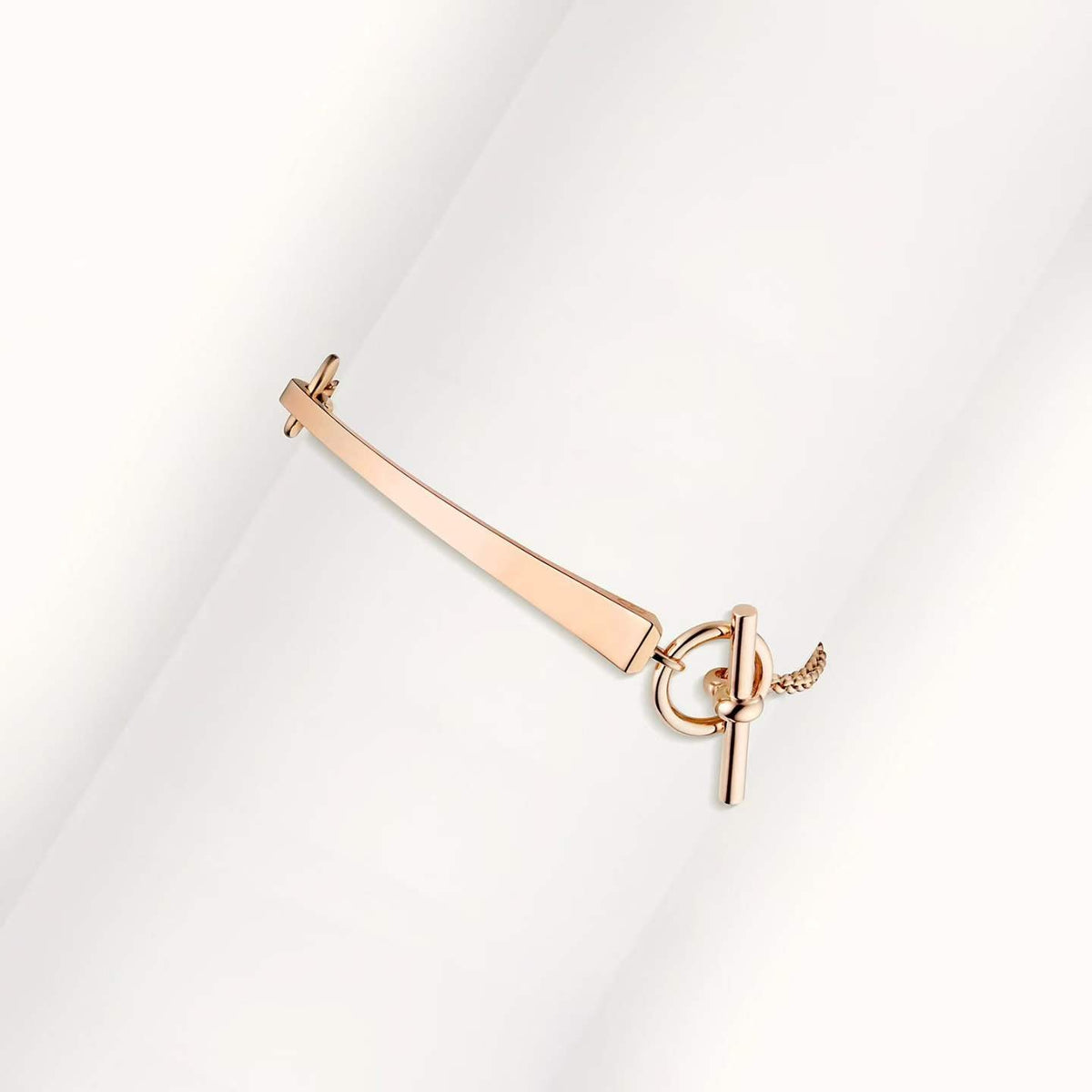 {
  "Elowen jewels": "Elowen jewels",
  "CLOU DE FORGE BRACELET WITH SQUARE CONE STUDS": "CLOU DE FORGE ブレスレット スクエアコーンスタッド付き"
}