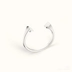 [Elowen jewels]CLOU DE FORGE QUADRATISCHE KEGELNIETEN OFFENER ARMBEIF EINE GRÖSSE