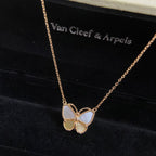 {
"Elowen jewels": "Elowen jewels",
"NEW ROSE GOLD WHITE MOTHER OF PEARL BUTTERFLY NECKLACE": "新作 ローズゴールド ホワイトマザーオブパール バタフライネックレス"
}