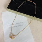{
"Elowen jewels": "Elowen jewels",
"NEW ROSE GOLD WHITE MOTHER OF PEARL BUTTERFLY NECKLACE": "新作 ローズゴールド ホワイトマザーオブパール バタフライネックレス"
}
