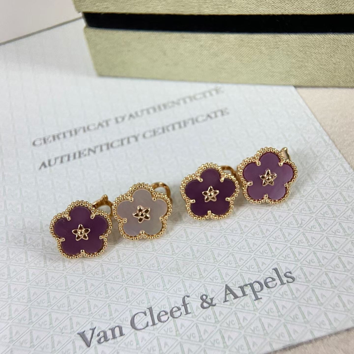 [Elowen jewels]新作 パープルプラムの香り 梅の花 ゴールドピアス