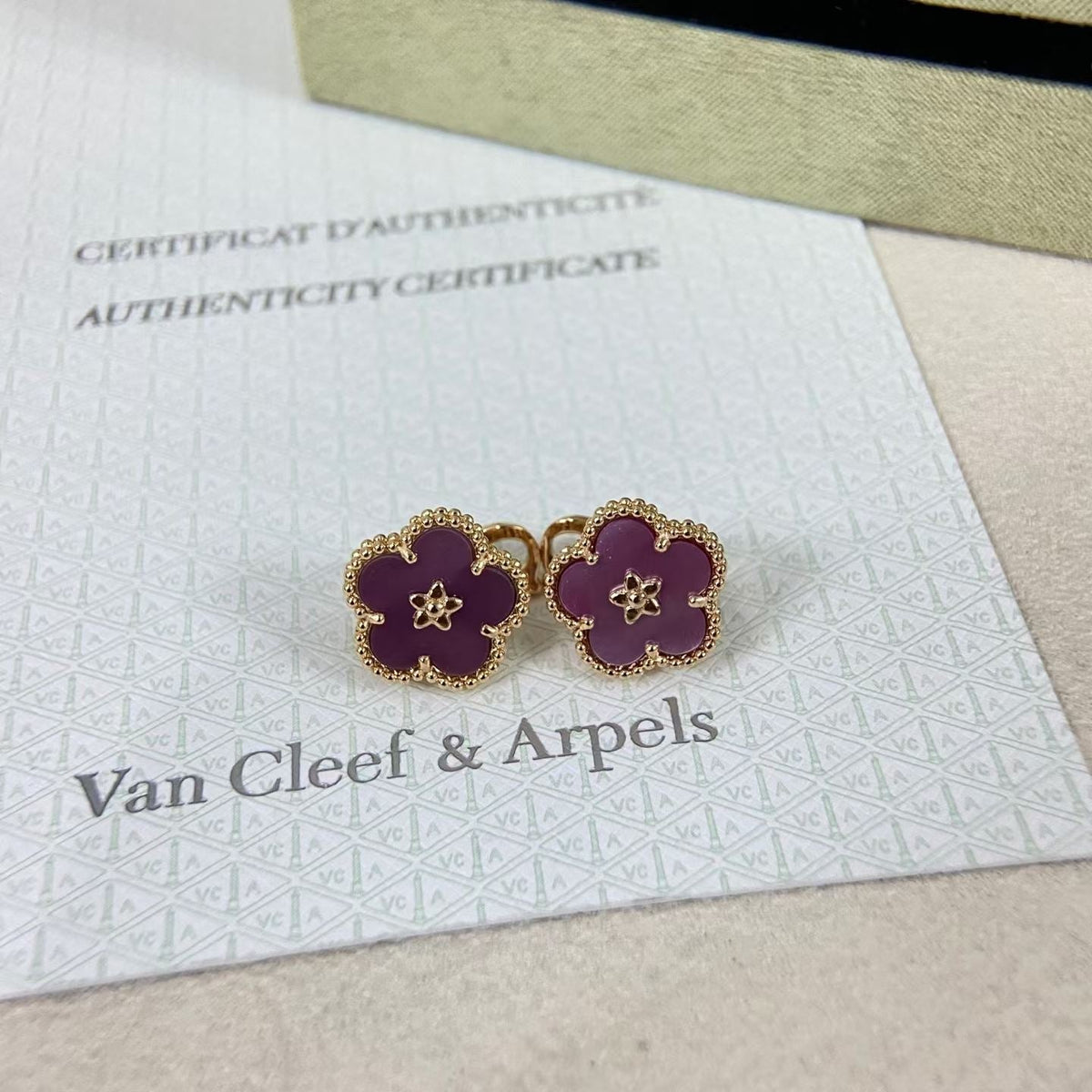 [Elowen jewels]新作 パープルプラムの香り 梅の花 ゴールドピアス