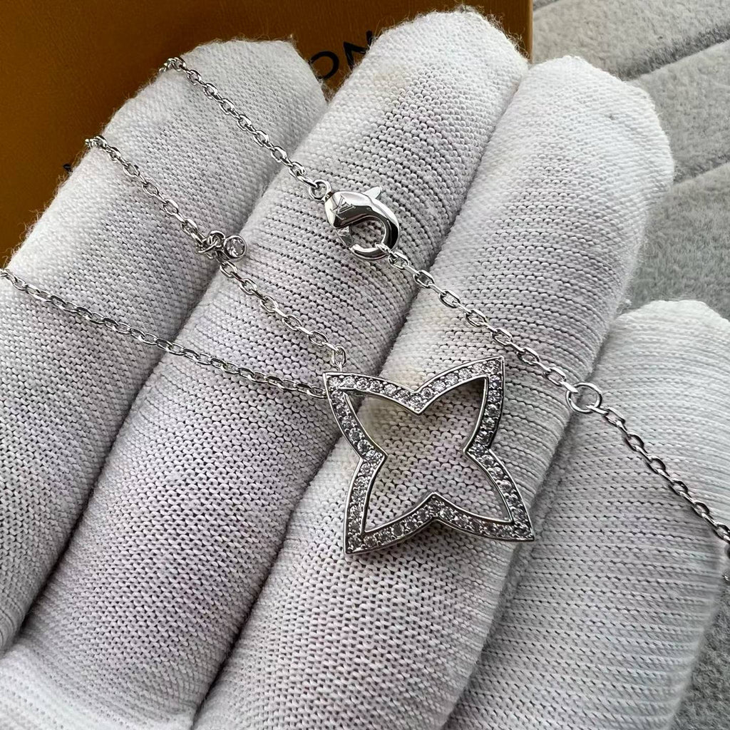 [Elowen jewels]VIERBLÄTTRIGES-KLEEBLATT-DURCHBRUCH-HALSKETTE