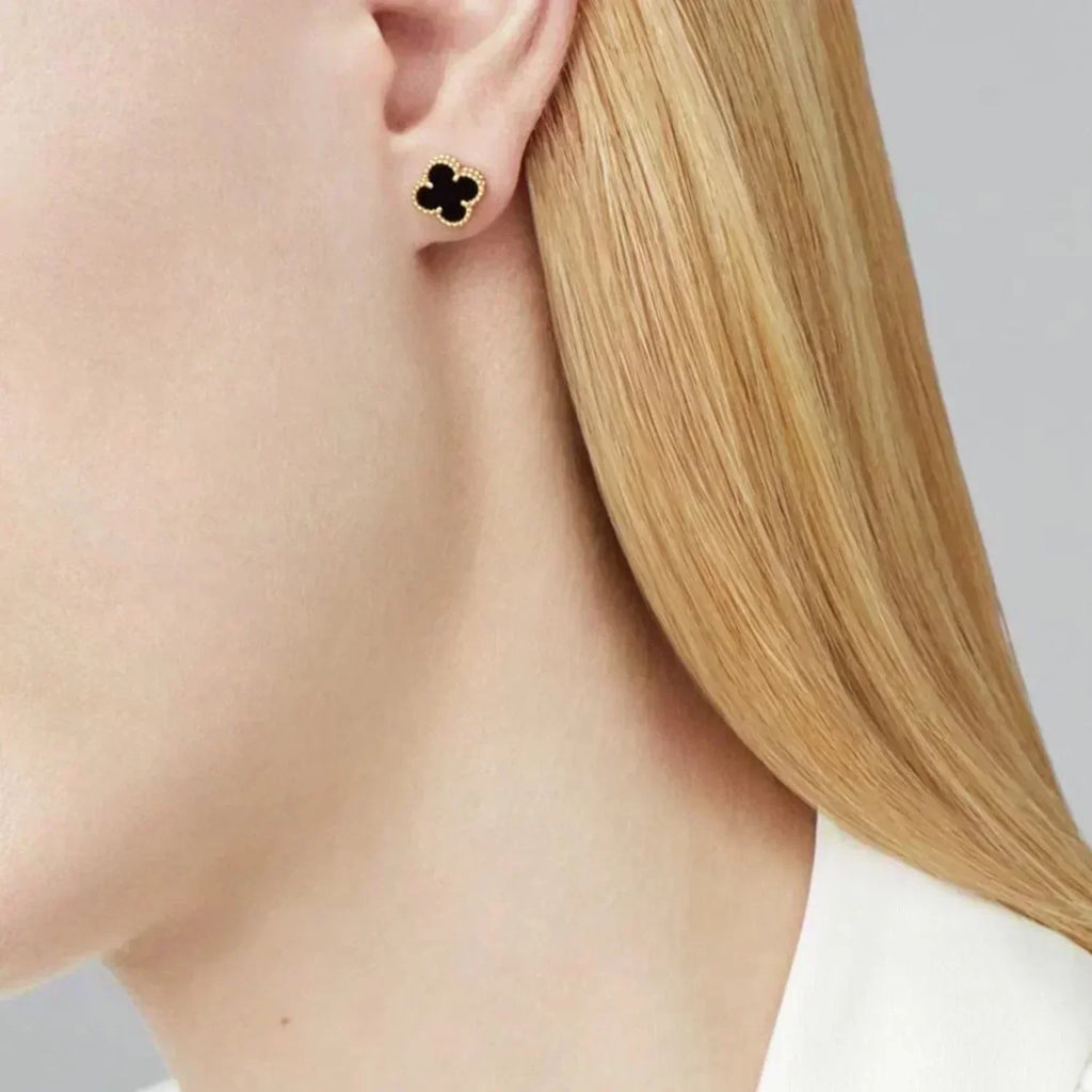 [Elowen jewels ]CLOVER MINI 9.5MM BLACK MOP EARRINGS