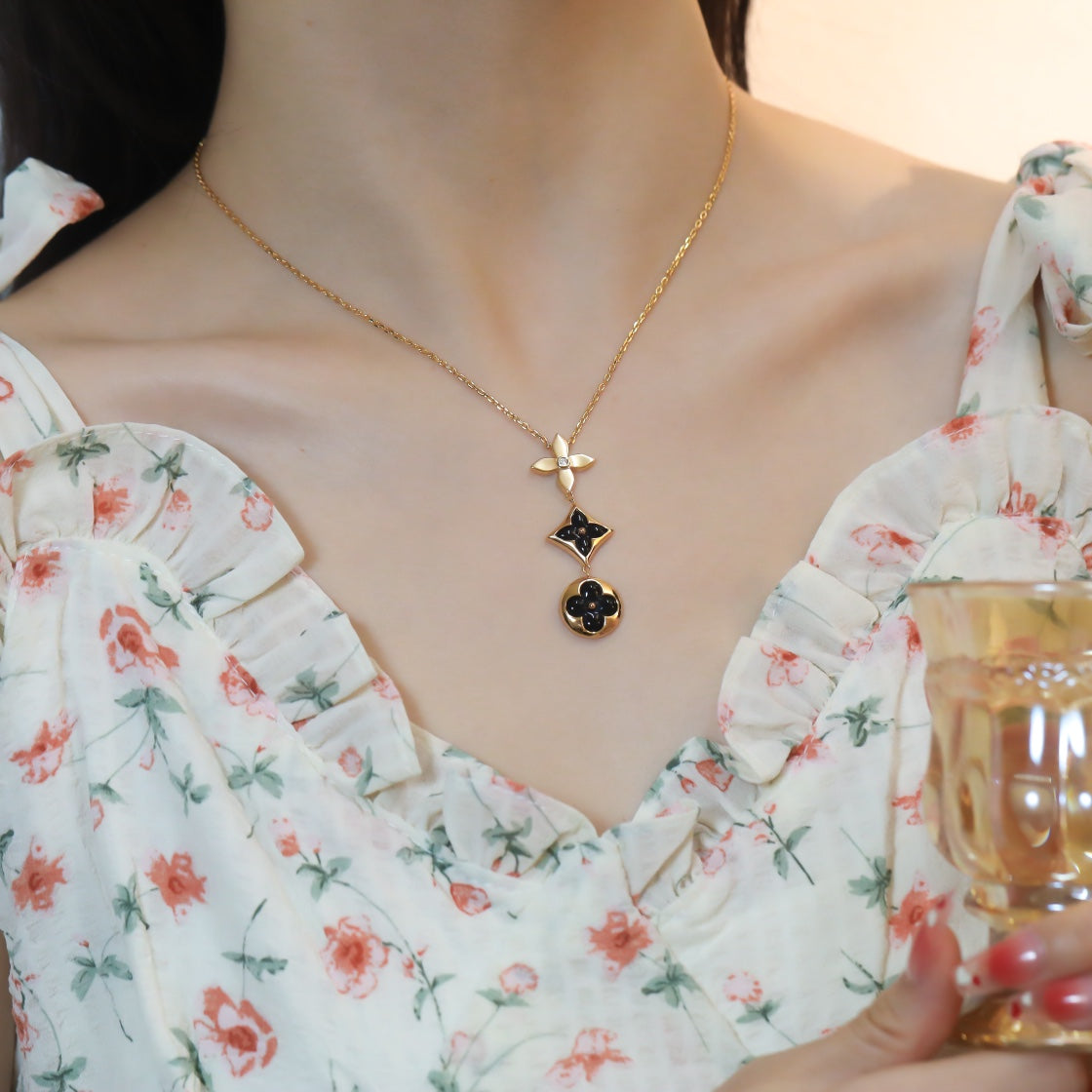 [Elowen jewels ]STAR AND SUN ONYX PINK GOLD NECKLACE
