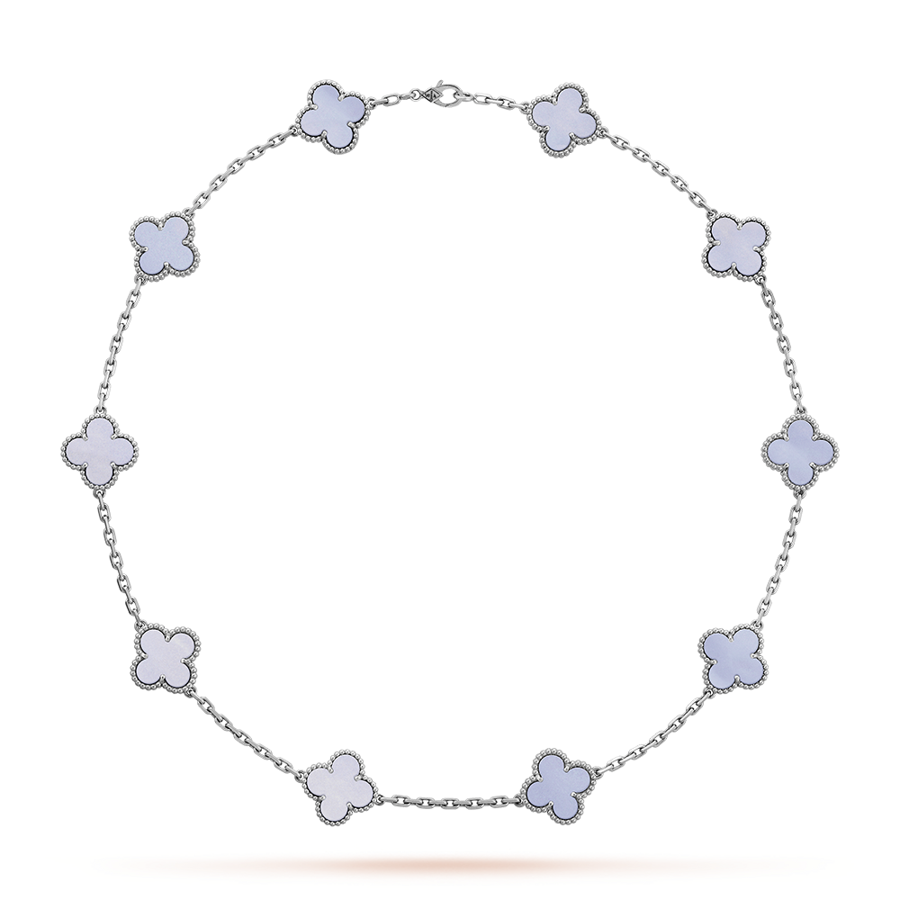 {
  "Elowen jewels": "Elowen jewels",
  "CLOVER 10 MOTIFS BLUE CHALCEDONY NECKLACE": "クローバー 10モチーフ ブルーカルセドニー ネックレス"
}