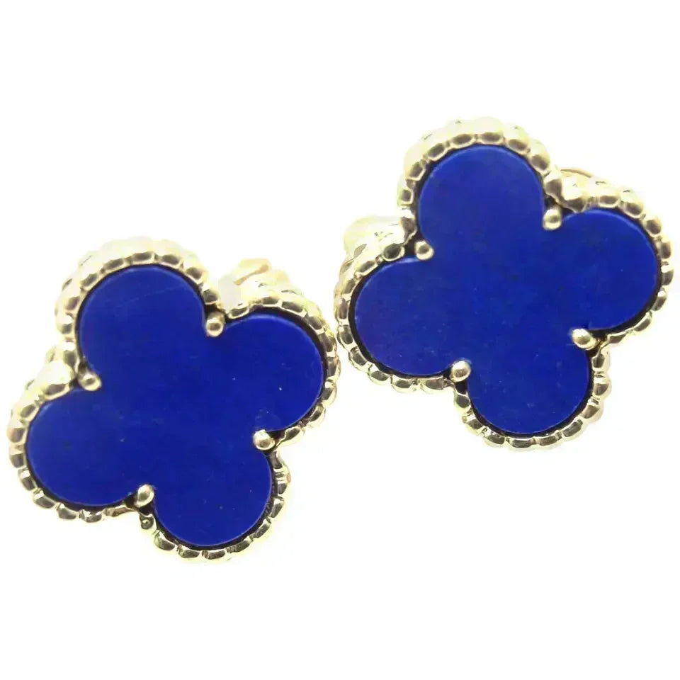 [Elowen jewels ]CLOVER MINI 9,5 MM OHRRINGE MIT BLAUEM ACHAT