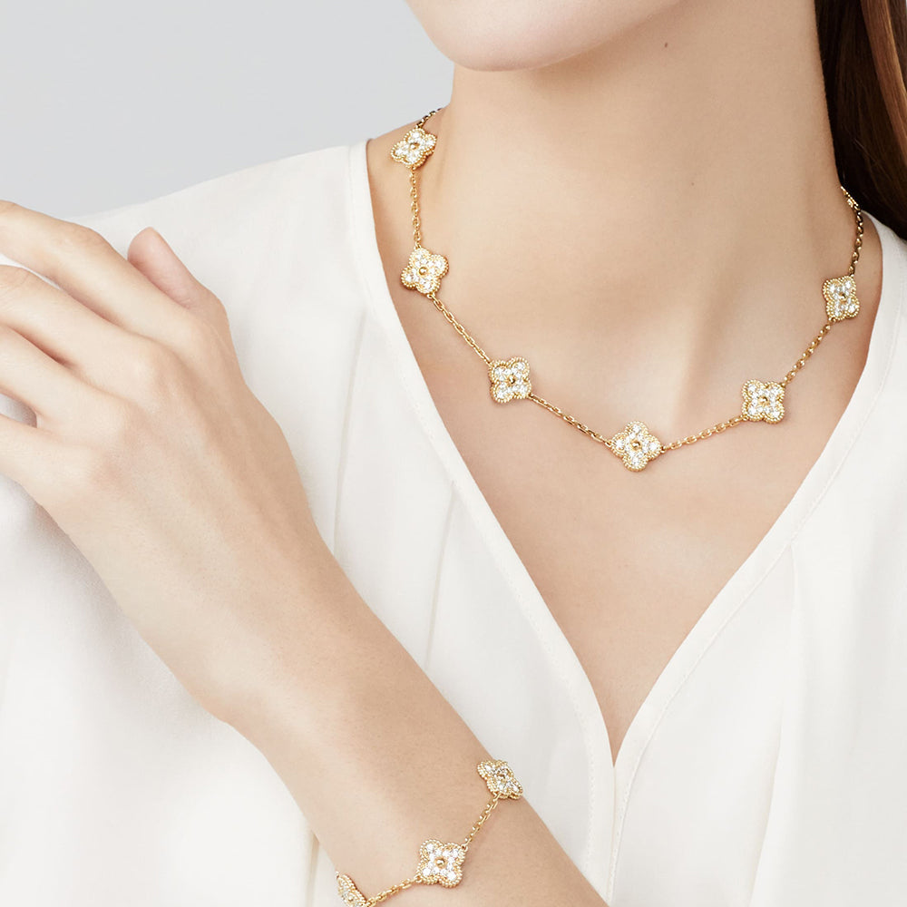 [Elowen jewels ]CLOVER 10 MOTIFS DIAMOND NECKLACE