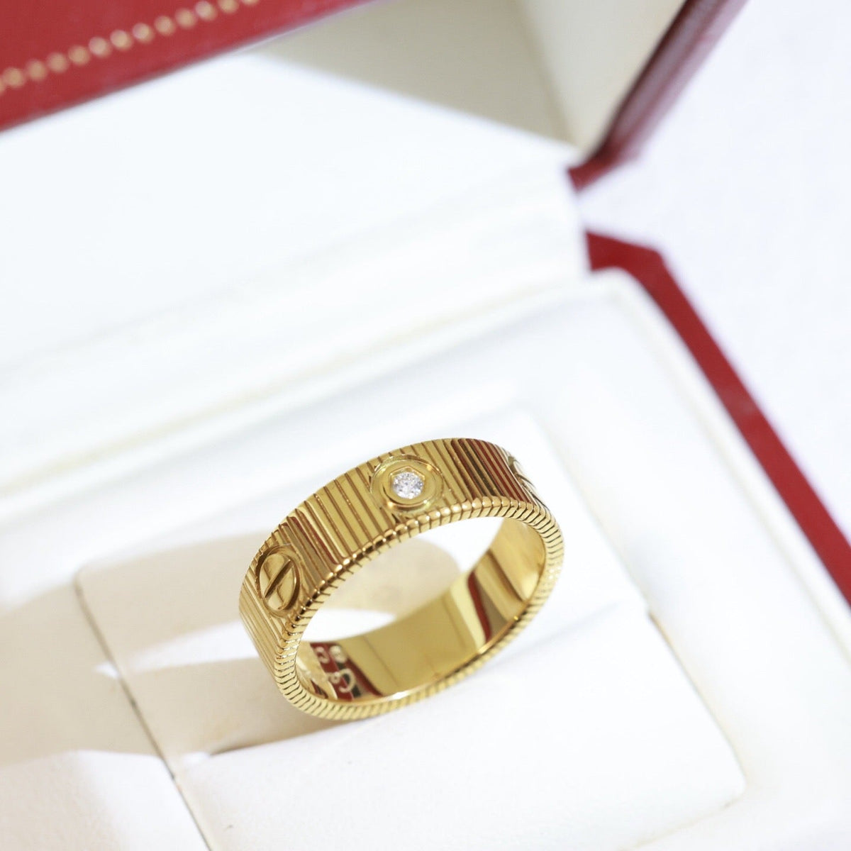 [Elowen jewels]LOVE 6.5MM UNLIMITED 3 DIAMONDS RING