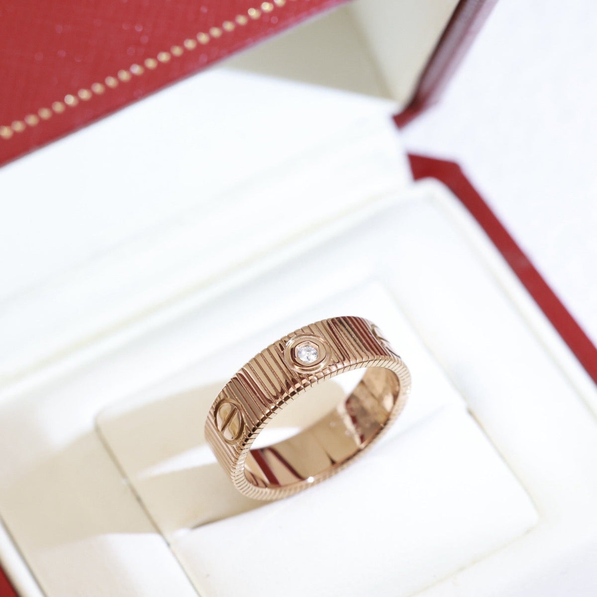 [Elowen jewels]LOVE 6.5MM UNLIMITED 3 DIAMONDS RING