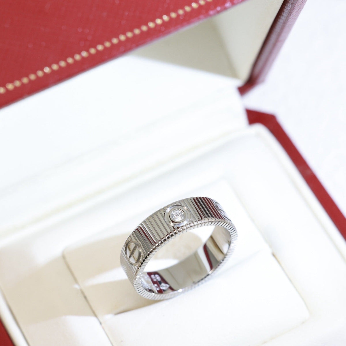 [Elowen jewels]LOVE 6.5MM UNLIMITED 3 DIAMONDS RING