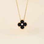 {
"Elowen jewels ": "エローウェン・ジュエルズ",
"CLOVER 15MM DIAMOND ONYX NECKLACE": "クローバー 15mm ダイヤモンド オニキス ネックレス"
}