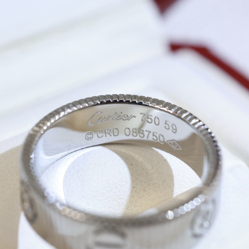 {
  "Elowen jewels": "Elowen jewels",
  "LOVE 6.5MM UNLIMITED 3 DIAMONDS RING": "LOVE 6.5MM アンリミテッド 3ダイヤモンド リング"
}