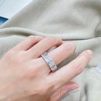 {
  "Elowen jewels": "Elowen jewels",
  "LOVE 6.5MM UNLIMITED 3 DIAMONDS RING": "LOVE 6.5MM アンリミテッド 3ダイヤモンド リング"
}