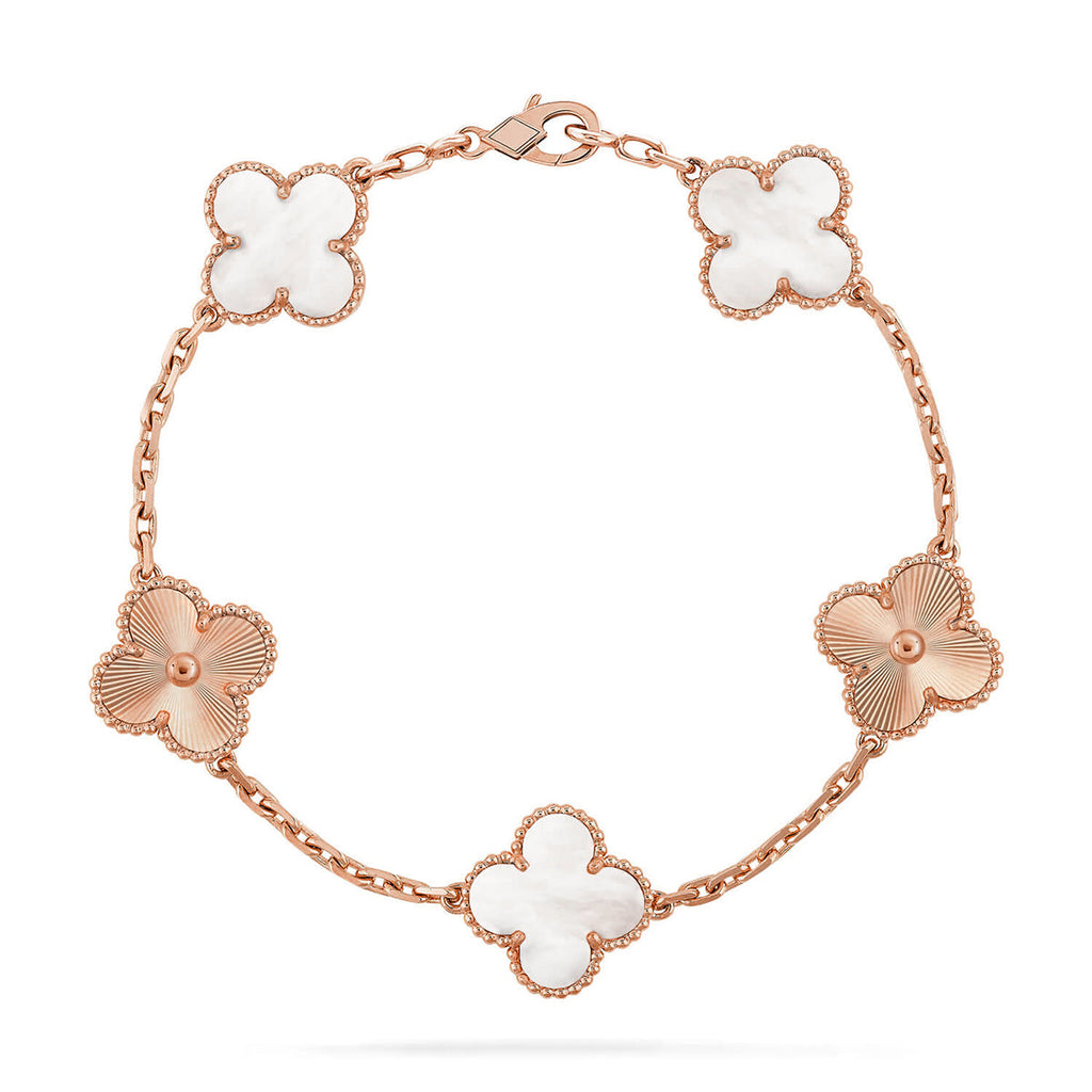 [Elowen jewels ]KOLLEKTION CLOVER WHITE PEARL MOP ARMBAND MIT 5 MOTIVEN