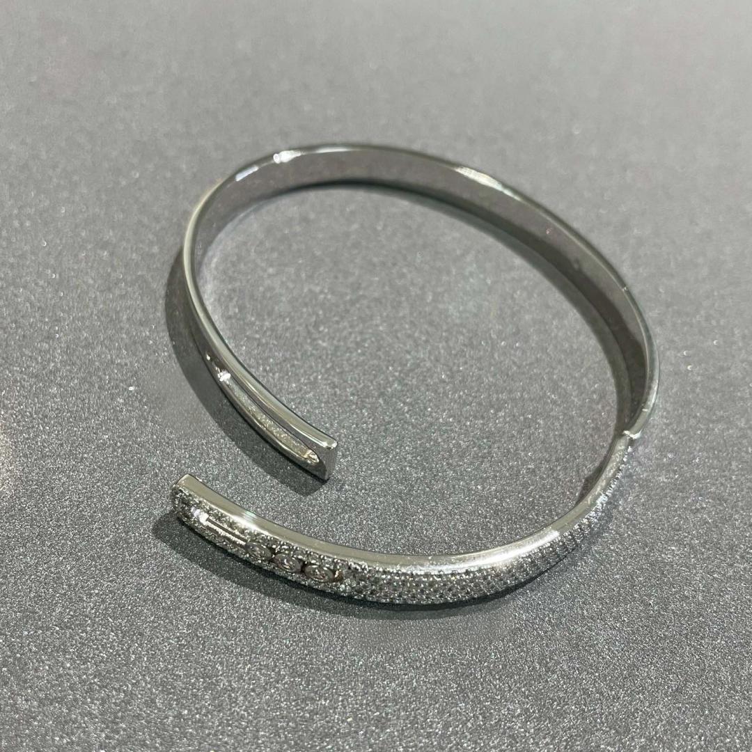 {
  "Elowen jewels": "Elowen jewels",
  "Move Noa Rose Gold Pavé Diamond Bangle Bracelet": "Move Noa ローズゴールド パヴェダイヤモンド バングルブレスレット"
}
