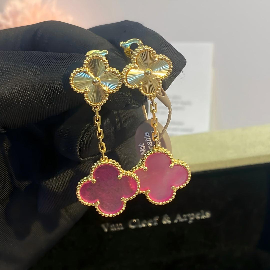 [Elowen]NEW CLOVER 2 MOTIF PINK ENAMEL EARRINGS