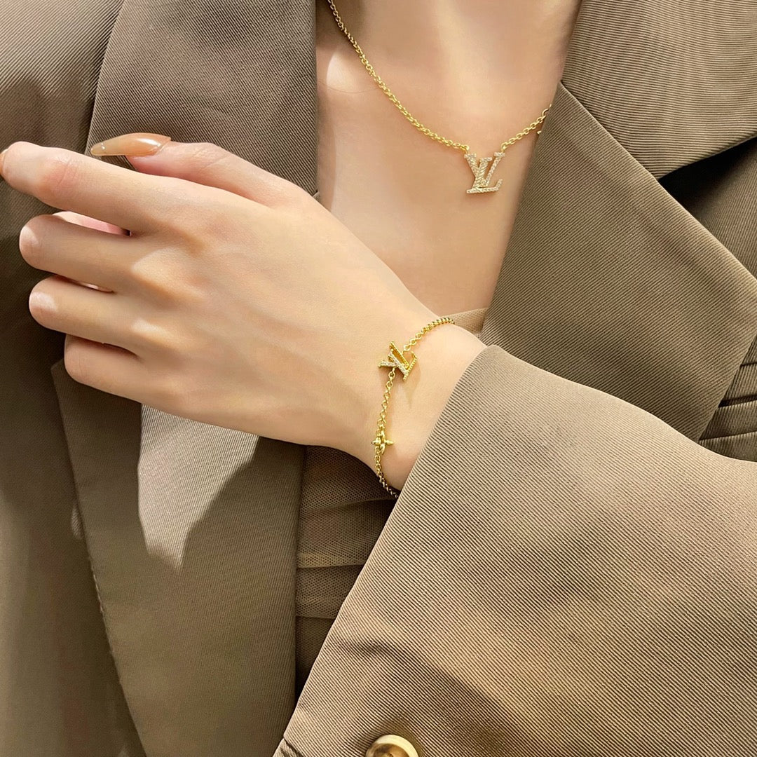 [Elowen jewels ]LOGO STAR MOTIF GOLD BRACELET