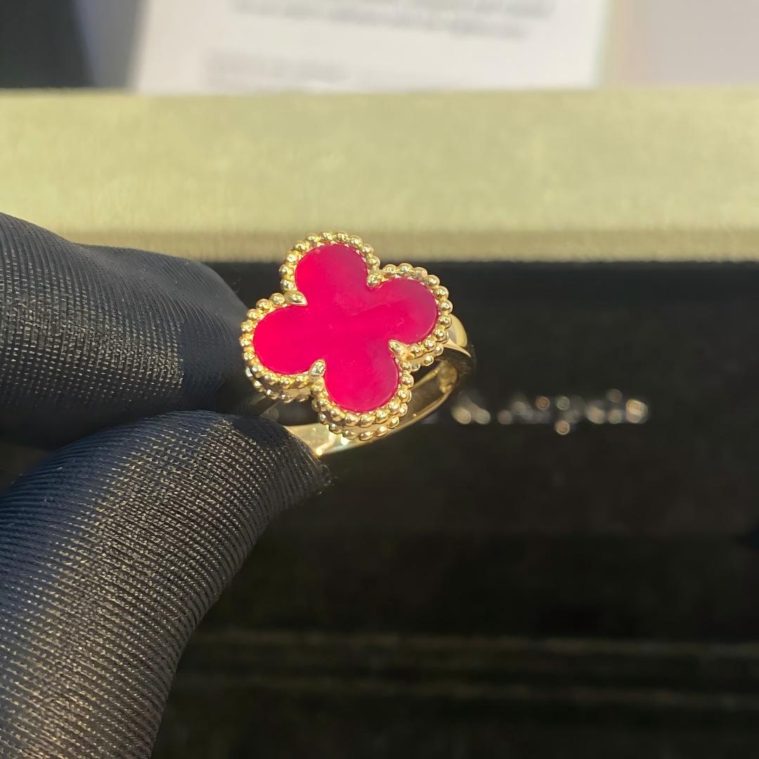 [Elowen]NEW CLOVER PINK ENAMEL RINGS