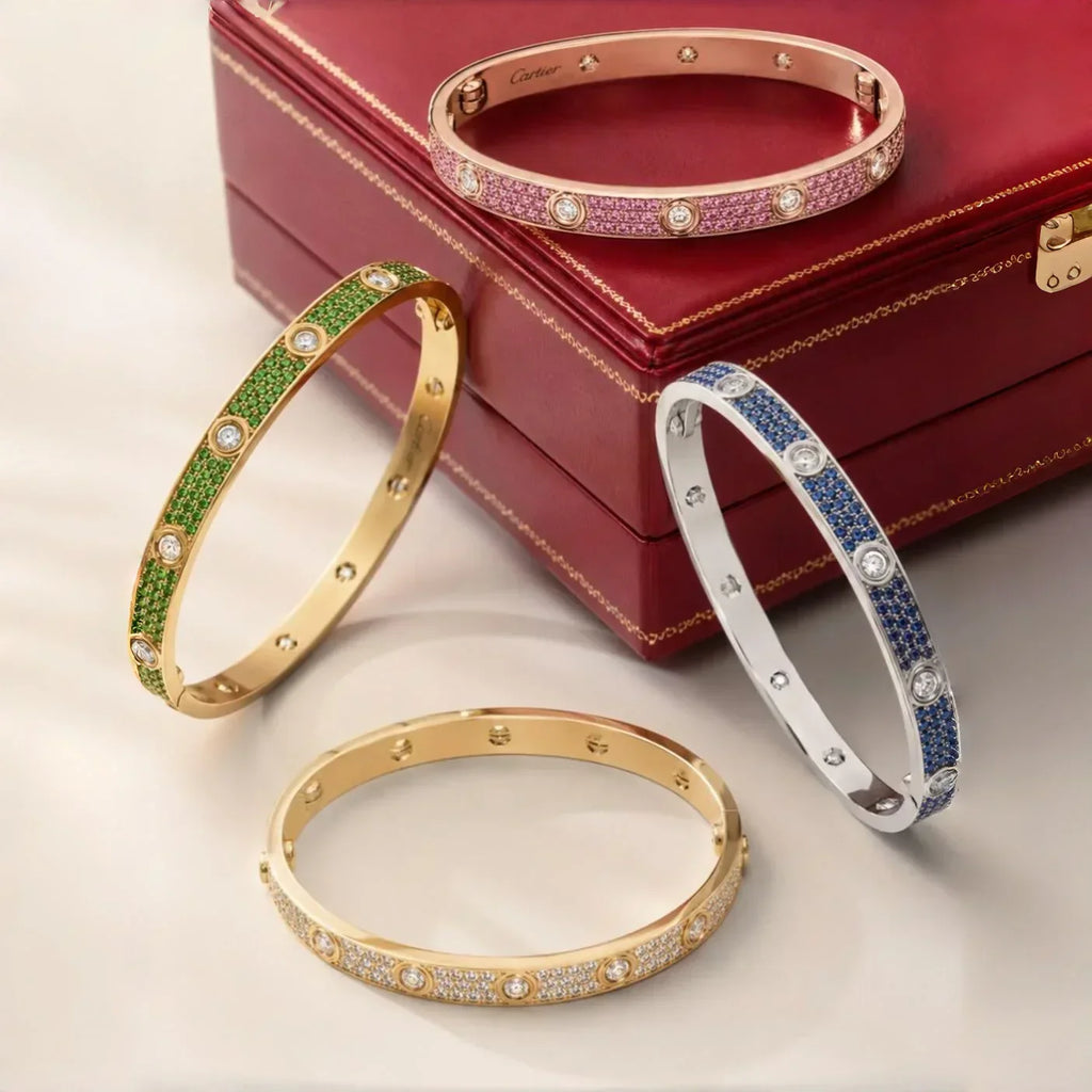 [Elowen jewels]KLASSISCHES 6,1-MM-LOVE-ARMBAND MIT 10-DIAMANT-VOLLPFLASTERUNG