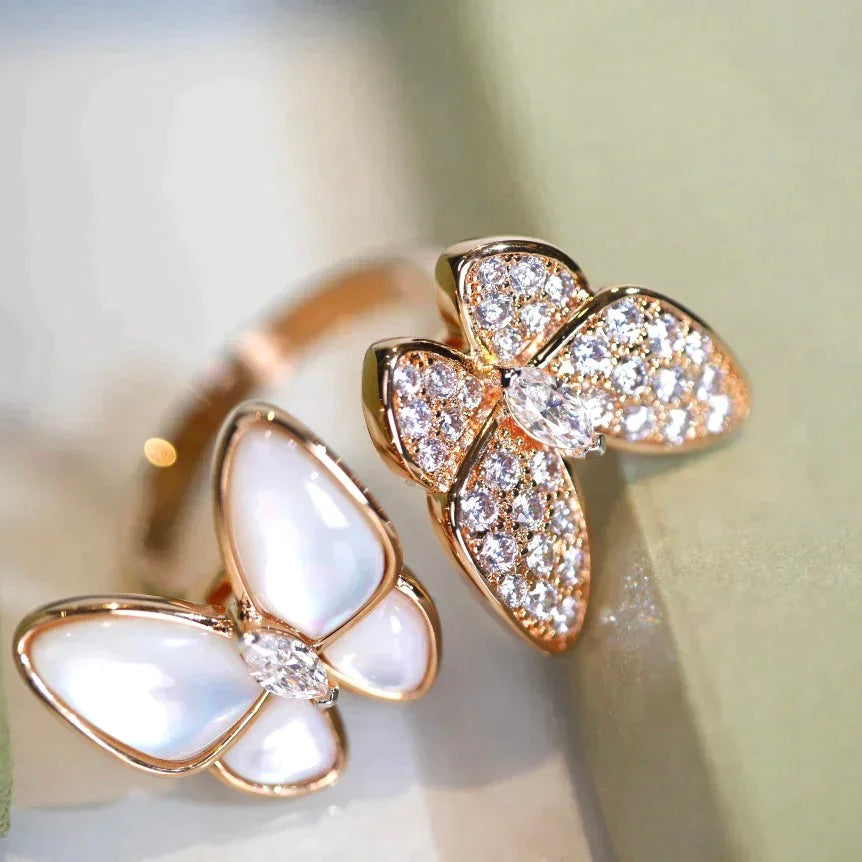 {
  "Elowen jewels": "Elowen jewels",
  "TWIN BUTTERFLY DIAMOND MOP RING": "ツインバタフライ ダイヤモンド MOPリング"
}
