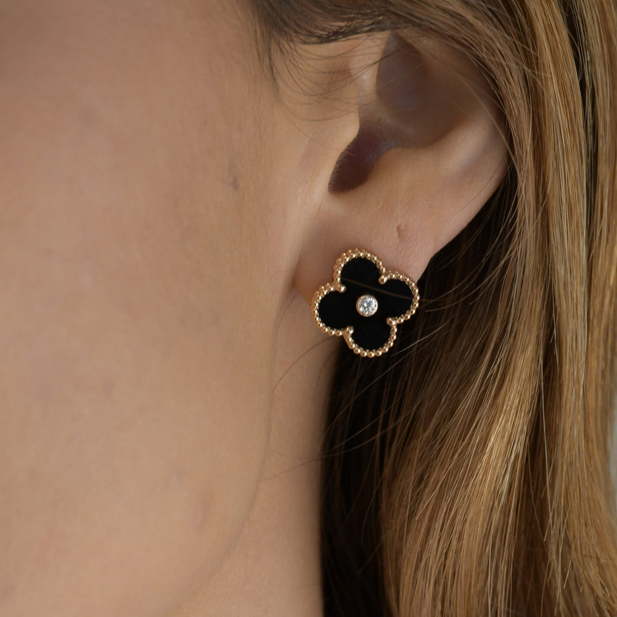 [Elowen jewels ]CLOVER MEDIUM 1 MOTIV ONYX DIAMANT OHRRINGE