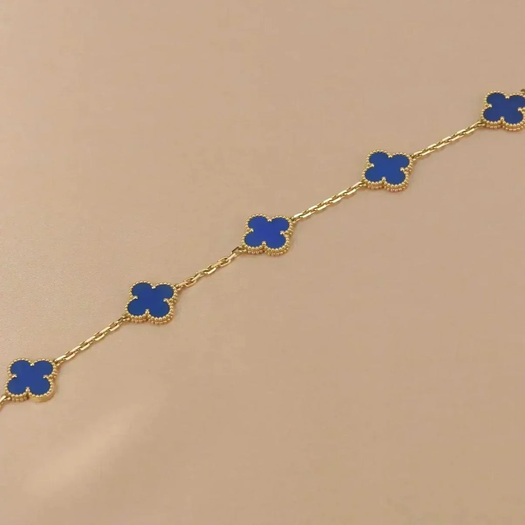 [Elowen jewels ] KOLLEKTION CLOVER 5 MOTIV ARMBAND MIT BLAUEM ACHAT