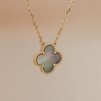 {
  "Elowen jewels ": "Elowen jewels ",
  "CLOVER 15MM  GRAY MOTHER OF PEARL NECKLACE": "クローバー 15MM グレーマザーオブパール ネックレス"
}
