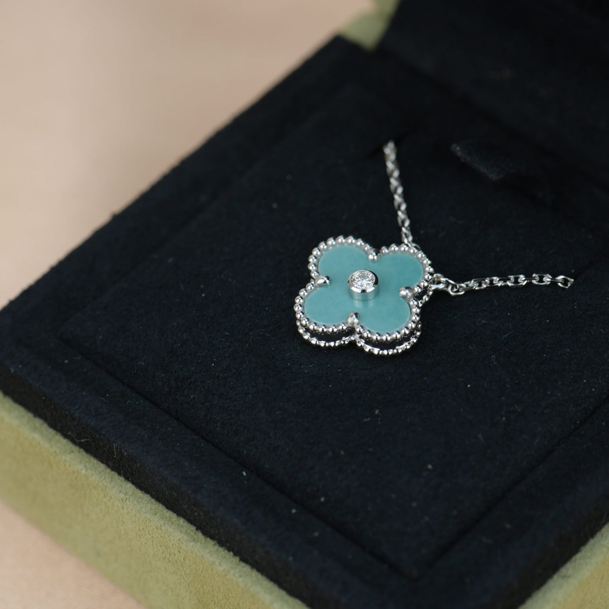 [Elowen jewels ]CLOVER 15MM DIAMANT SVRES PORZELLAN-HALSKETTE SILBER