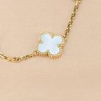 [Elowen jewels ]KOLLEKTION CLOVER WHITE PEARL MOP ARMBAND MIT 5 MOTIVEN
