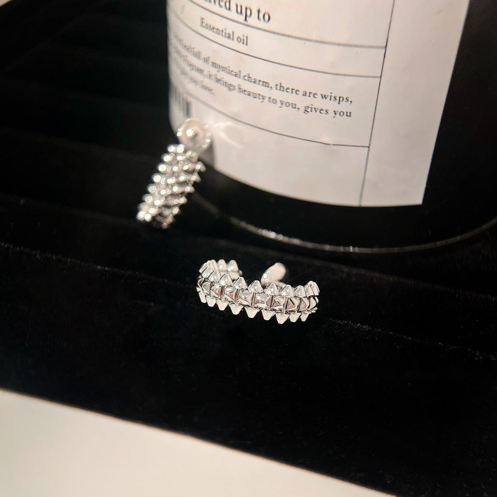 [Elowen jewels ]CLASH KLEINE CREOLEN