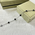 [Elowen jewels ]CLOVER 6 MOTIF  ONYXS BRACELET