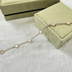 [Elowen jewels ]CLOVER 6 MOTIF WHITE MOP BRACELET
