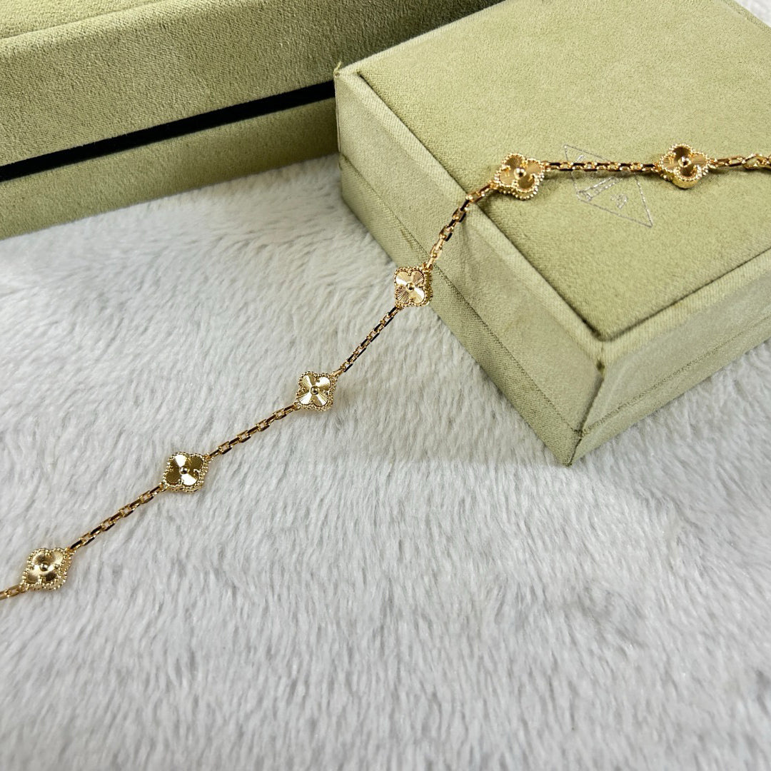 [Elowen jewels ]CLOVER ARMBAND MIT 6 DIAMANTEN-MOTIVEN