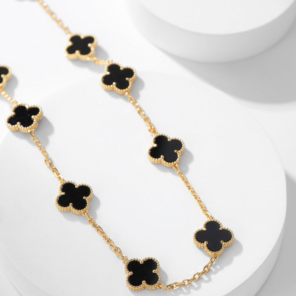 [Elowen jewels ]CLOVER HALSKETTE MIT 10 ONYX-MOTIVEN