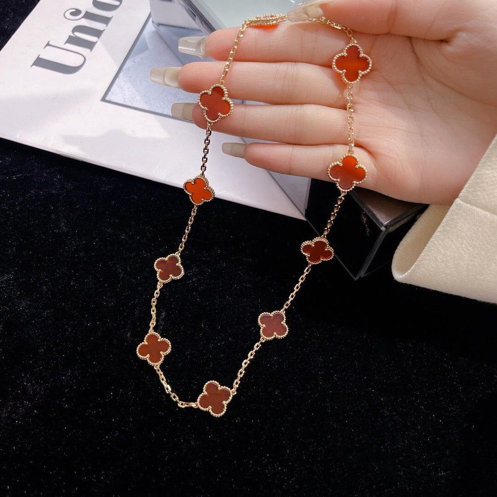 [Elowen jewels ]CLOVER HALSKETTE MIT 10 MOTIVEN KARNEOL