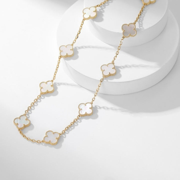 {
"Elowen jewels": "Elowen Schmuck",
"CLOVER 10 MOTIFS WHITE MOTHER OF PEARL NECKLACE": "KLEEBLATT 10-MOTIV-HALSKETTE AUS WEISSEM PERLMUTT"
}