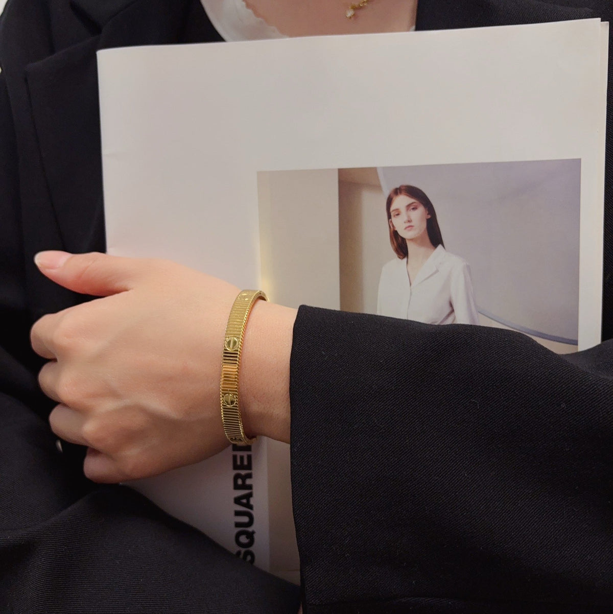 {"Elowen jewels": "エロウェン・ジュエルズ", "LOVE UNLIMITED BRACELET": "ラブ・アンリミテッド・ブレスレット"}