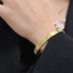 {"Elowen jewels": "エロウェン・ジュエルズ", "LOVE UNLIMITED BRACELET": "ラブ・アンリミテッド・ブレスレット"}