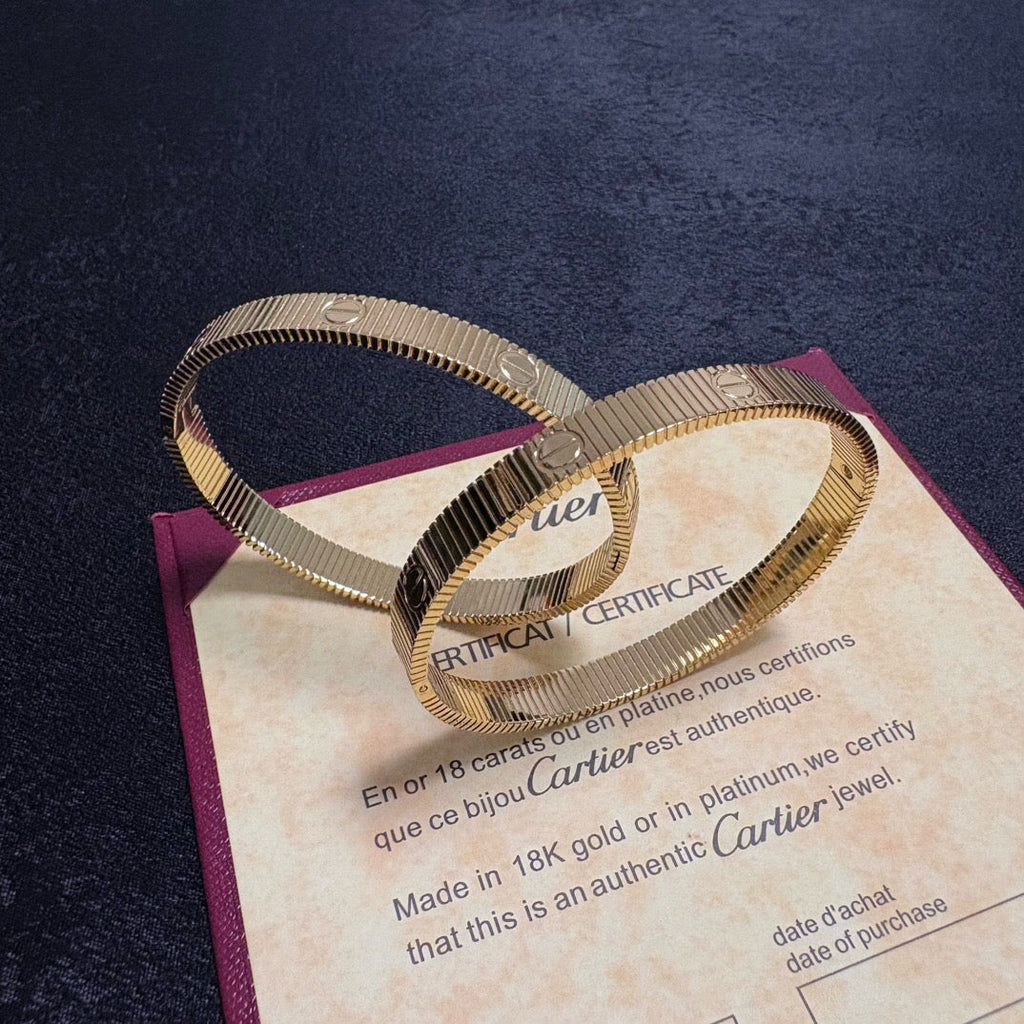 {"Elowen jewels": "エロウェン・ジュエルズ", "LOVE UNLIMITED BRACELET": "ラブ・アンリミテッド・ブレスレット"}