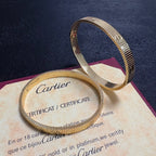 {"Elowen jewels": "エロウェン・ジュエルズ", "LOVE UNLIMITED BRACELET": "ラブ・アンリミテッド・ブレスレット"}