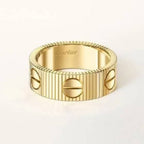 {
  "Elowen jewels": "Elowen Schmuck",
  "LOVE UNLIMITED RING": "LOVE UNLIMITED RING"
}