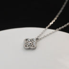 {
"Elowen jewels ": "Elowen jewels ",
"CLOVER MINI 9.5MM PENDANT DIAMOND NECKLACE": "クローバー ミニ 9.5mm ダイヤモンド ペンダントネックレス"
}