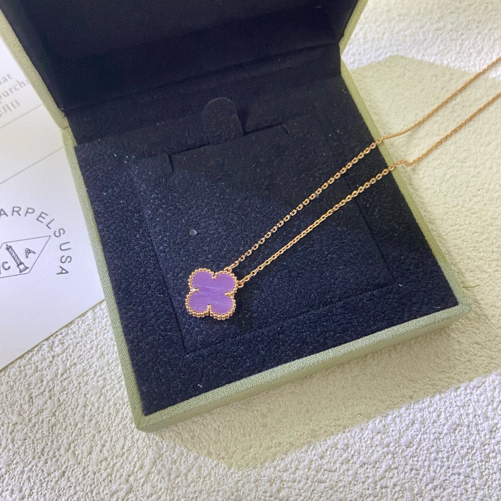 [Elowen jewels ]CLOVER 15MM  PURPLE VIOLET NECKLACE