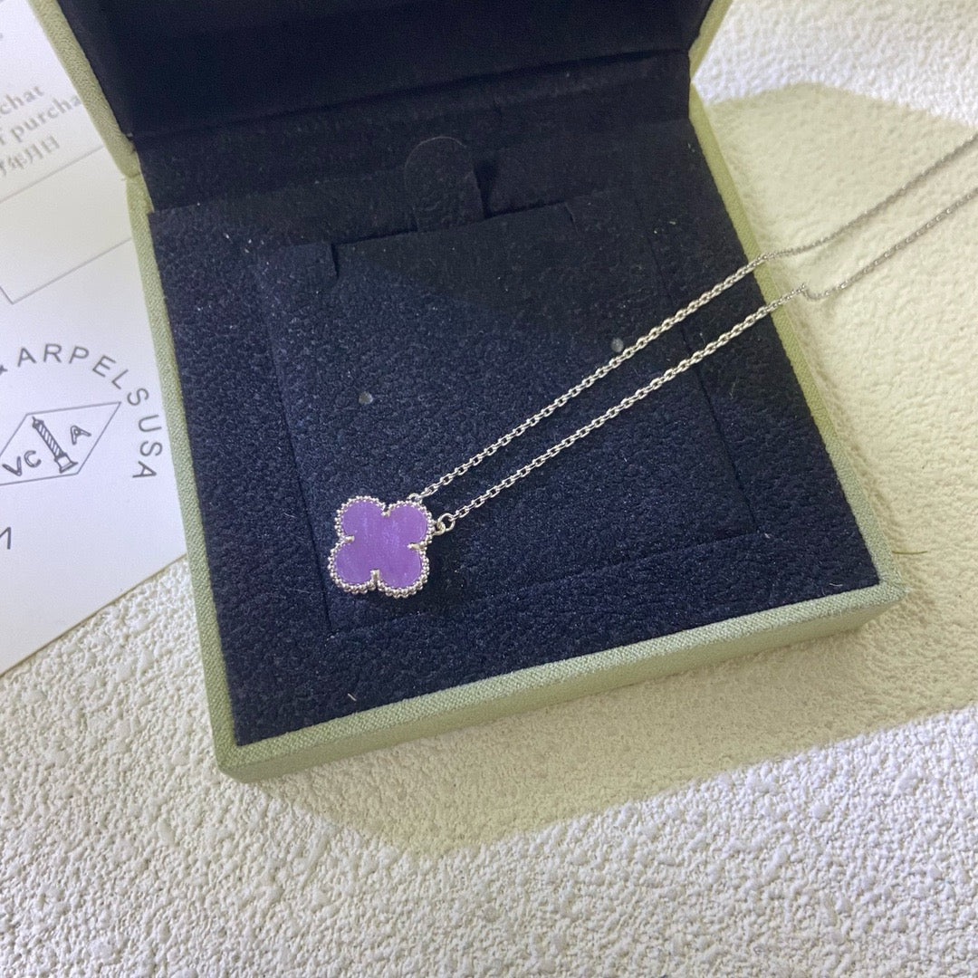 [Elowen jewels ]CLOVER 15MM  PURPLE VIOLET NECKLACE