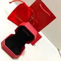 {
  "Elowen jewels": "Elowen Schmuck",
  "CA": "CA",
  "BRACELET": "ARMBAND",
  "NECKLACE": "HALSKETTE",
  "RING": "RING",
  "BOX": "SCHACHTEL",
  "GIFT BAG": "GESCHENKTÜTE"
}