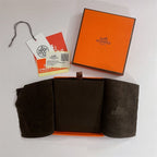 {"Elowen jewels": "Elowen jewels", "HM BRACELET NECKLACE RING BOX GIFT BAG": "HM ブレスレット・ネックレス・リング用ボックス・ギフトバッグ"}